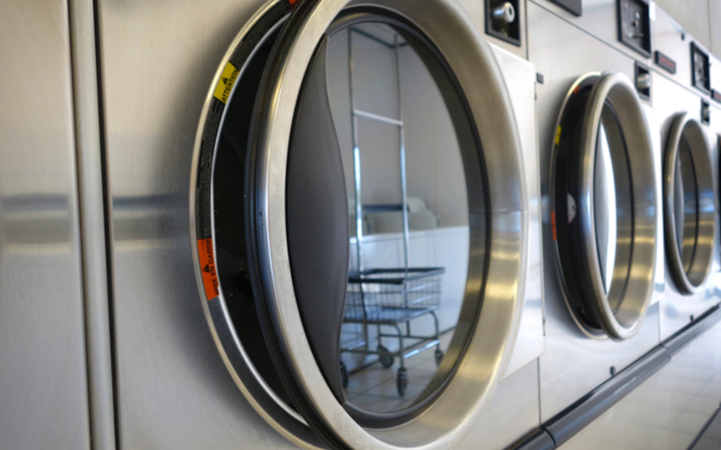 Universal Funding Provides $1M Invoice Factoring to Ohio Laundry Goods Distributor